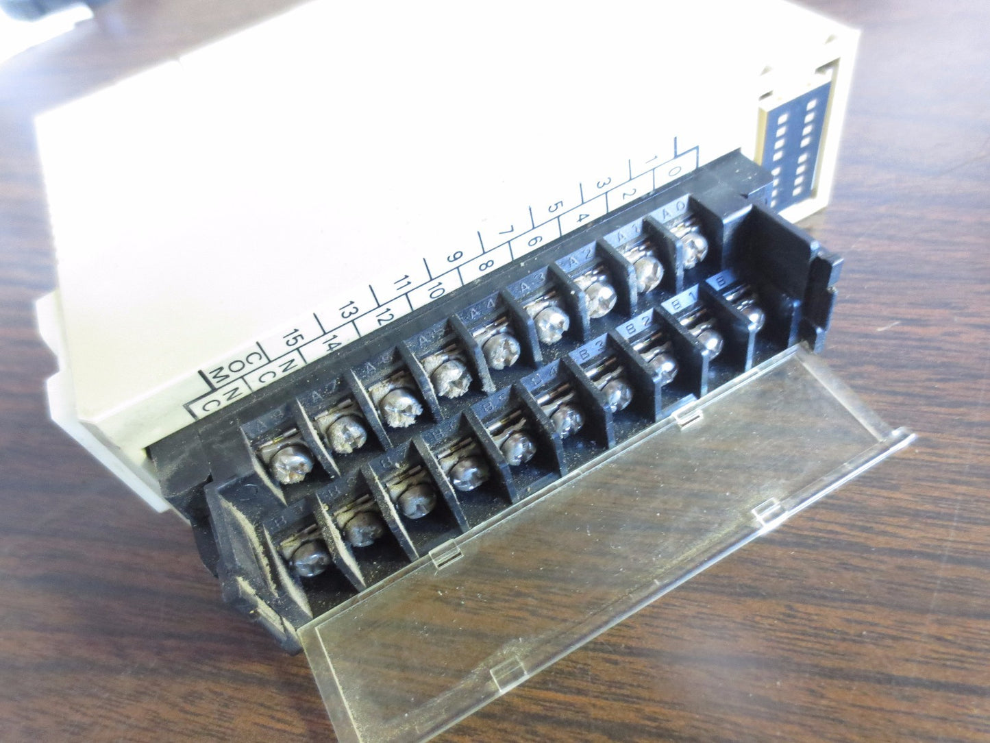 OMRON C200H-IM212 INPUT UNIT / INPUT MODULE 24VAC/DC, 7mA