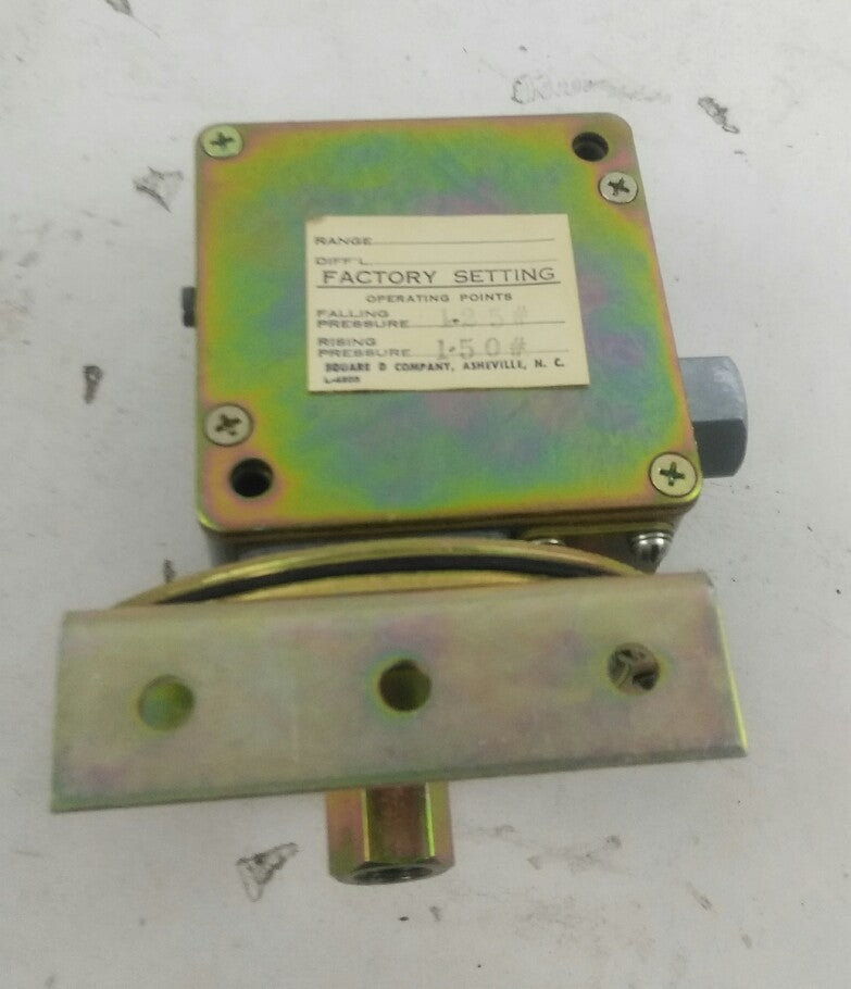 Square D INDUSTRIAL PRESSURE SWITCH  CLASS 9012 TYPE AMV-1 NEW OPEN BOX