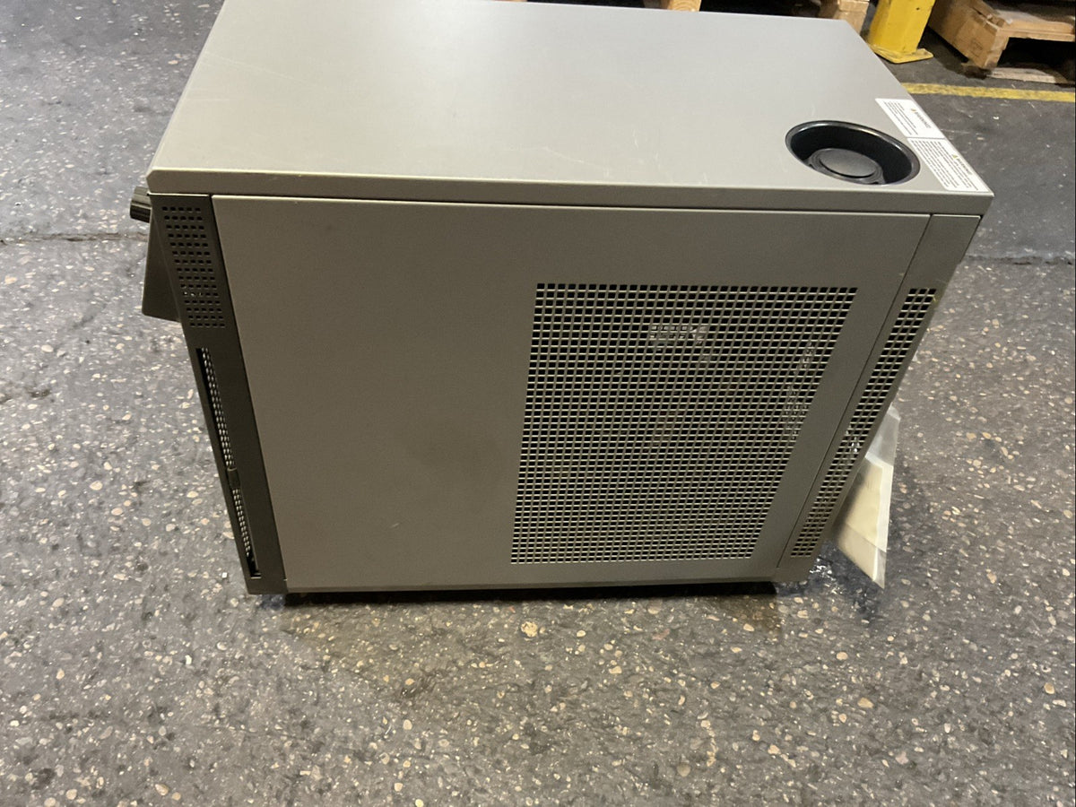 POLYSCIENCE 6160M21LB30D 230VAC 60HZ 9A 1PH WHISPERCOOL (SEE PHOTO FOR DAMAGE)
