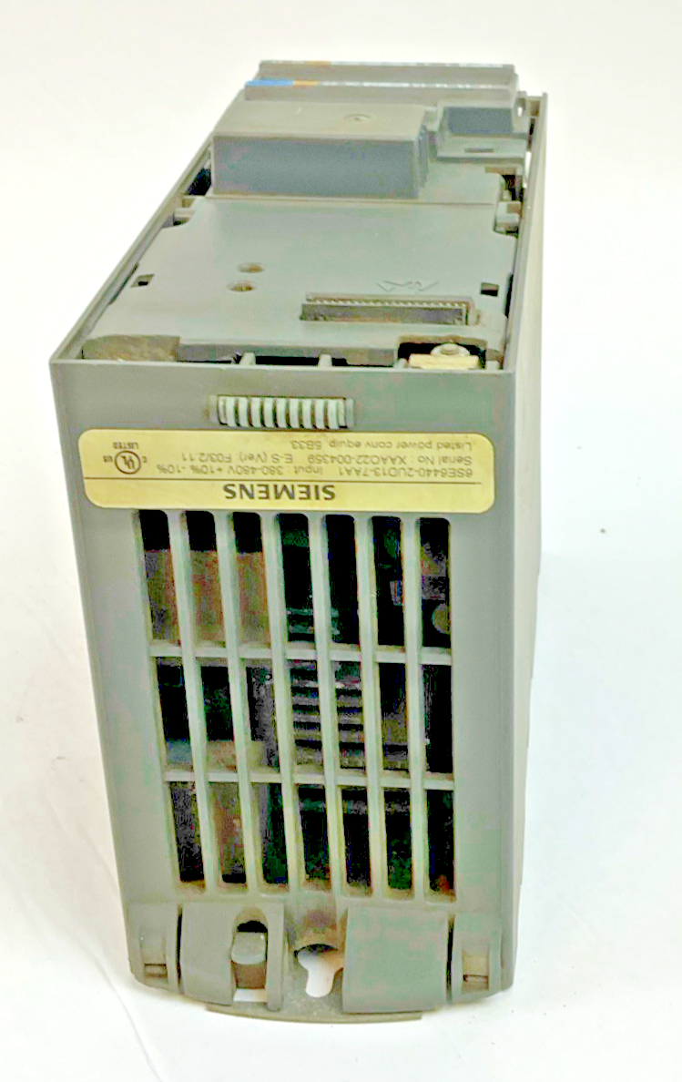 SIEMENS 6SE6440-2UD13-7AA1 FREQUENCY INVERTER MICROMASTER 440 VER. F03/2.11