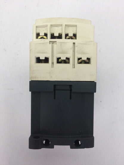 TELEMECANIQUE CAD50 BL RELAY 600VAC 10A  COIL 24VDC 2,4 W