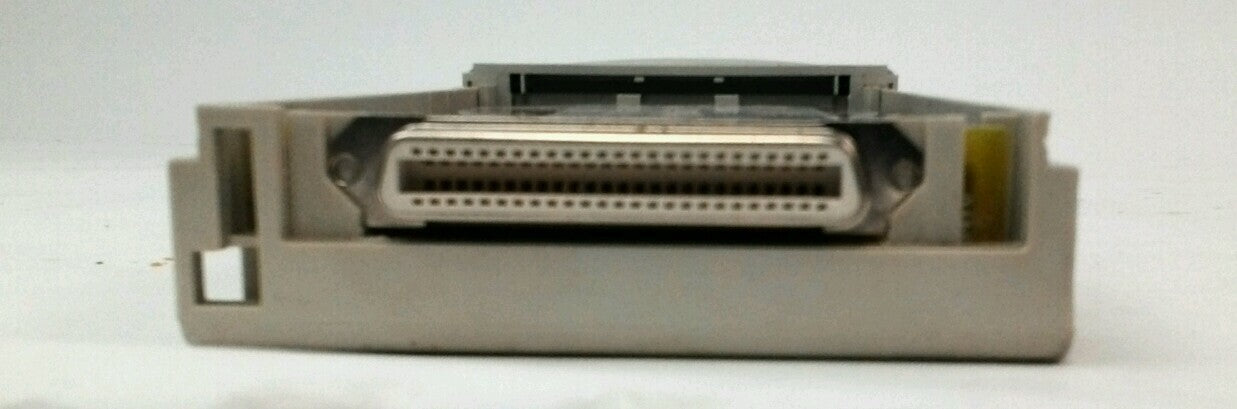 SEAGATE BARRACUDE 7200.9 9BD01A-304 FIRMWARE: 3.AAJ 40 GBYTES HARD PLASTIC CASE.