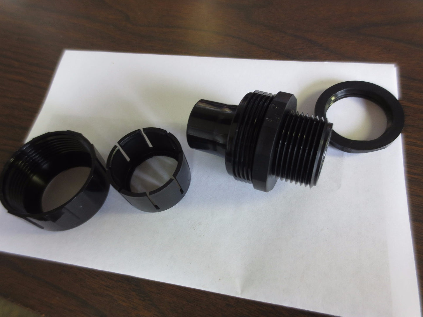 HEYCO SLC-1 - 1" NPT STRAIGHT LIQUID TIGHT CONNECTOR - NEW SURPLUS - LOT of 6