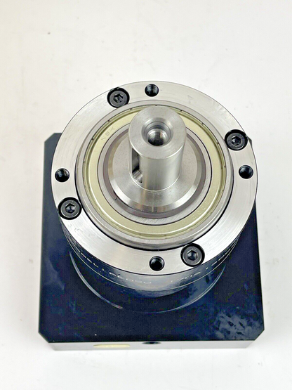 APEX DYNAMICS - PE090- PLANETARY GEARBOX FOR ALLEN BRADLEY MPL-B4530F-4:1 RATIO