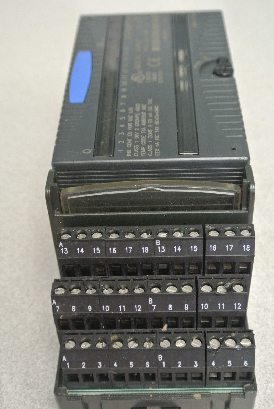 FANUC IC200MDL740D / OUTPUT MODULE / 12/24VDC / .5A / 16PT / POS LOG GRP