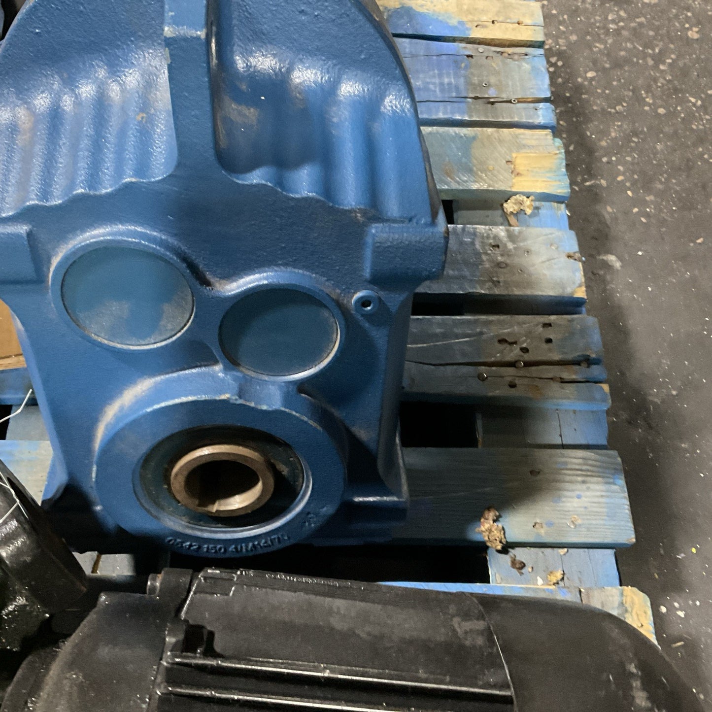 SEW EURODRIVE FA77/GDRE100LC4BE5HR/TF/EV7R GEARBOX MOTOR 5HP 1750RPM 25.50RATIO