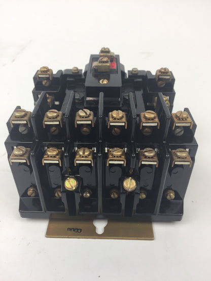 ALLEN BRADLEY 700-BR800A1 AC RELAY TYPE BR 8 POLE 8 N.O. 120V 60HZ 110V 50HZ