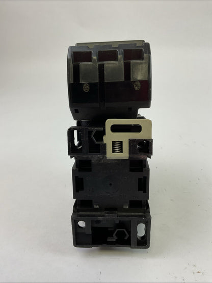 TELEMECHANIQUE STARTER (LC1 D1210 CONTACTOR 600VAC COIL 120V + LR2 D1310 4-6A)