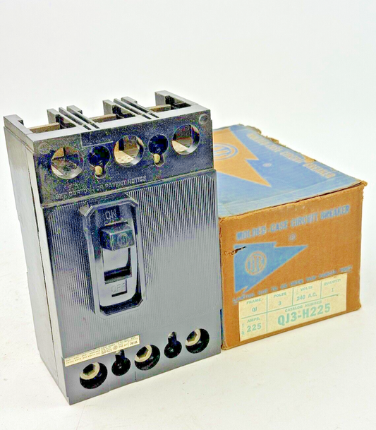 ITE - QJ3-H225 - MOLDED CASE CIRCUIT BREAKER - 3 POLE, 240 VAC, 225 A - NEW