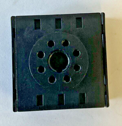 OMRON P3G-08RELAY SOCKET BASE 6A250VAC ***LOTOF7***