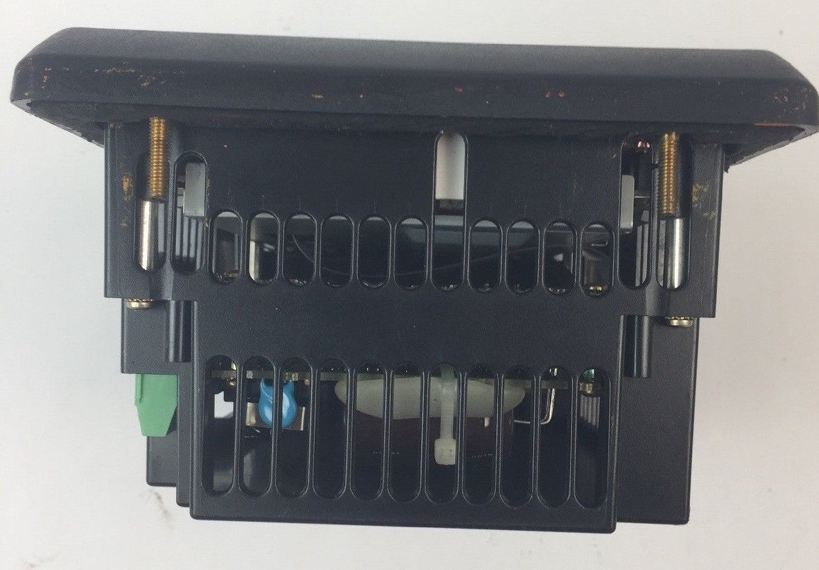 ALLEN BRADLEY 2711-T6C1L1 PANEL VIEW 600 TOUCHSCREEN  SER A REV D FRN 4.20 24VDC