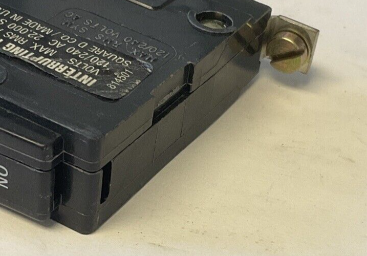 SQUARE D QOB120 CIRCUIT BREAKER  20A 22KA 120/240VAC ***LOTOF3***