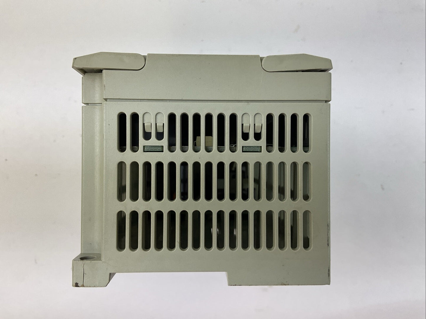 ALLEN BRADLEY 1761-L32BWA SER C FRN 3.0 MICROLOGIX 1000 CONTROLLER