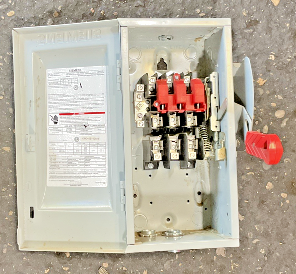 SIEMENS HF321N FUSIBLE SAFETY SWITCH 30A 240VAC 250VDC VBII