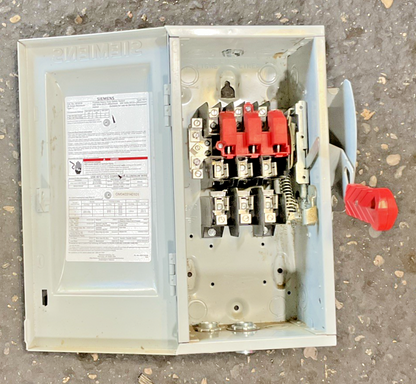 SIEMENS HF321N FUSIBLE SAFETY SWITCH 30A 240VAC 250VDC VBII
