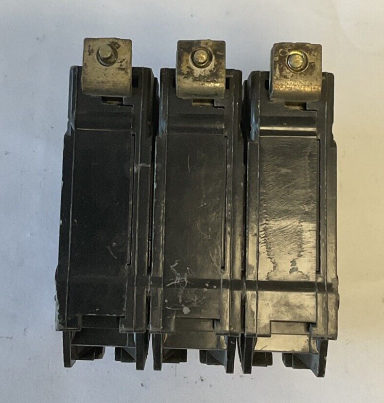 GENERAL ELECTRIC THQB 40A 3POLE CIRCUIT BREAKER ***LOTOF2***240VAC