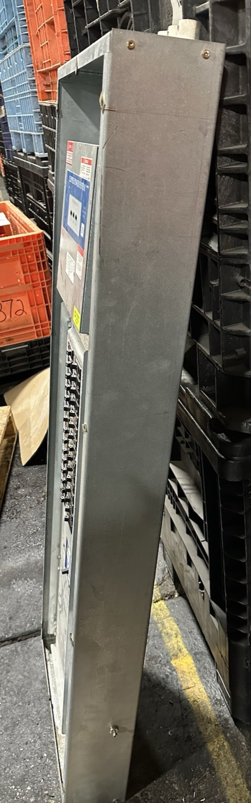 Cutler Hammer PRL1A 150A 3PH Panelboard 120/208V 30 Space Main w/ Clipper System