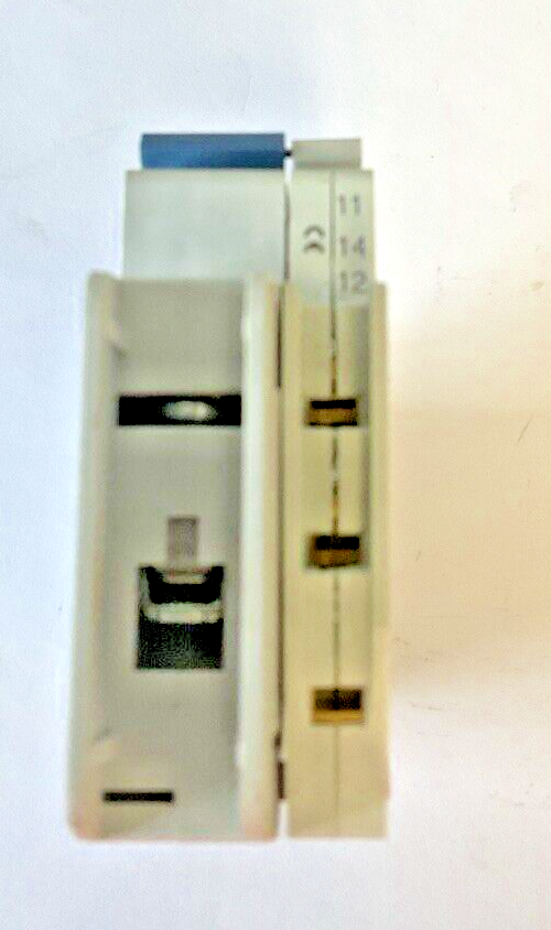ALLEN BRADLEY 1489-A1D050 CIRCUIT BREAKER SER.A W/ 1489-AAHH3 AUX***LOTOF3***