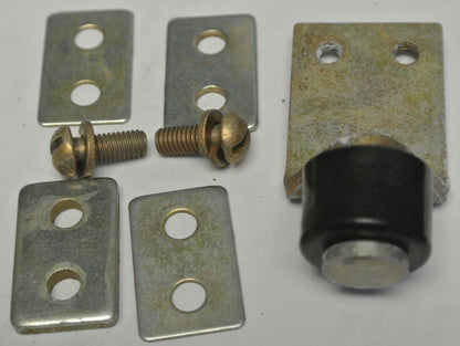 ALLEN-BRADLEY Z-35339 / ROLLER ASSEMBLY & MOUNTING HARDWARE / NEW SURPLUS