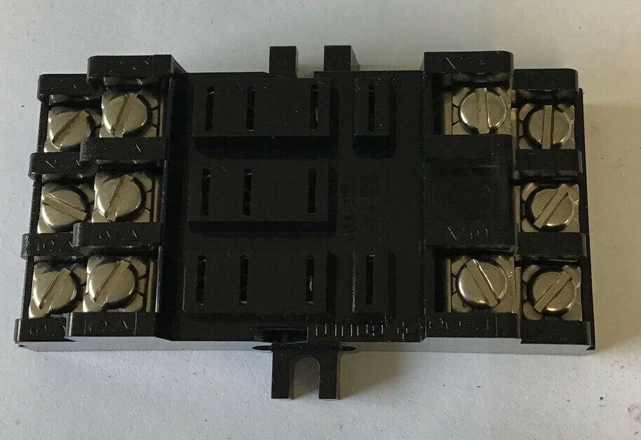 GOULD H50SL-711 RELAY SOCKET 10A 300V  ****LOTOF25****