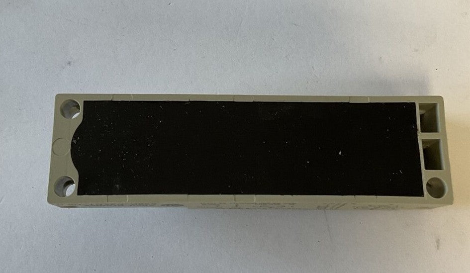 ALLEN BRADLEY 898P-P34PT-D8 DISTRIBUTION BOX SER.B 3A