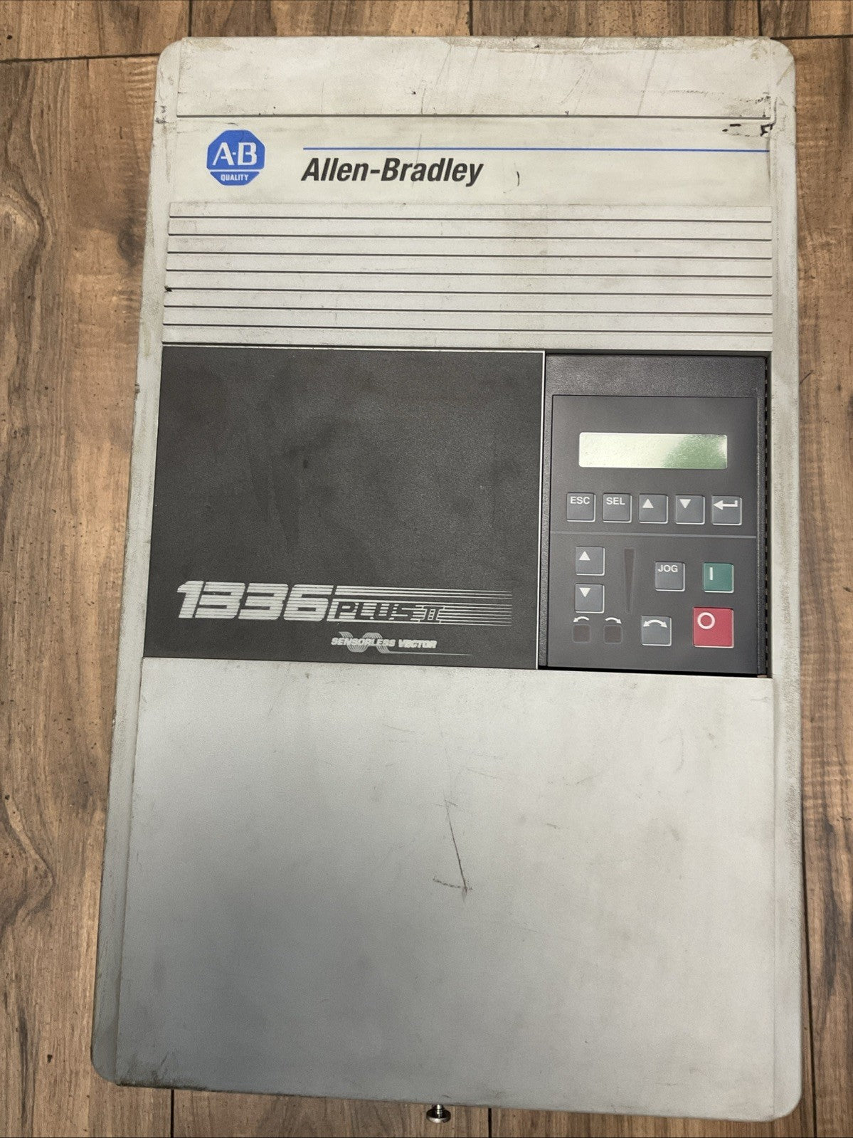 ALLEN BRADLEY 1336F-B030-AA-EN-GM1-HCS2 1336 PLUS SENSORLESS VECTOR DRIVE SER A