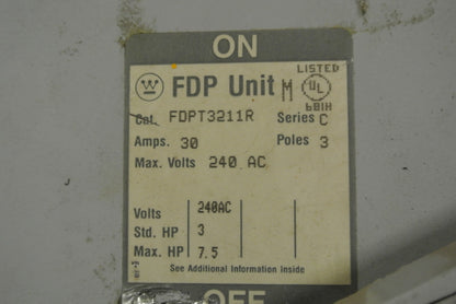 WESTINGHOUSE FDPT3211R - TWIN FUSIBLE PANELBOARD SWITCH 240VAC, 30A, 3-POLE EACH