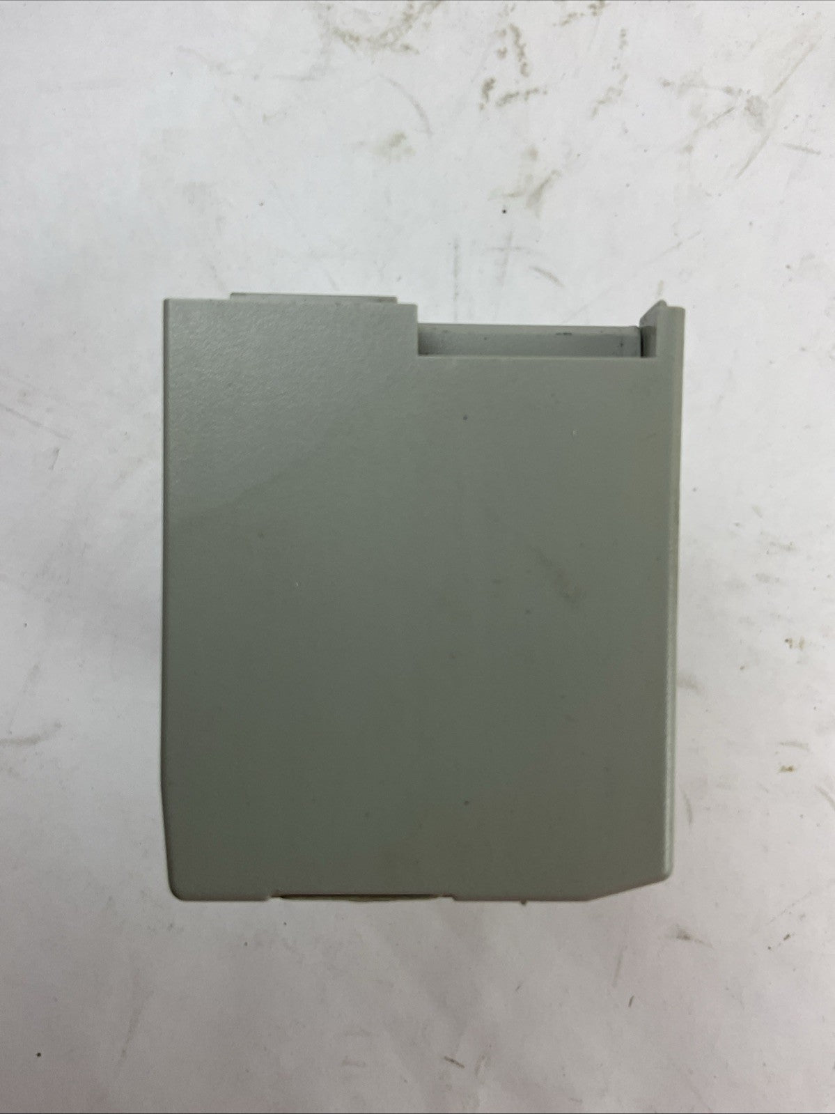 ALLEN BRADLEY 1794-OW8 SER A REV B01 RELAY OUTPUT MODULE