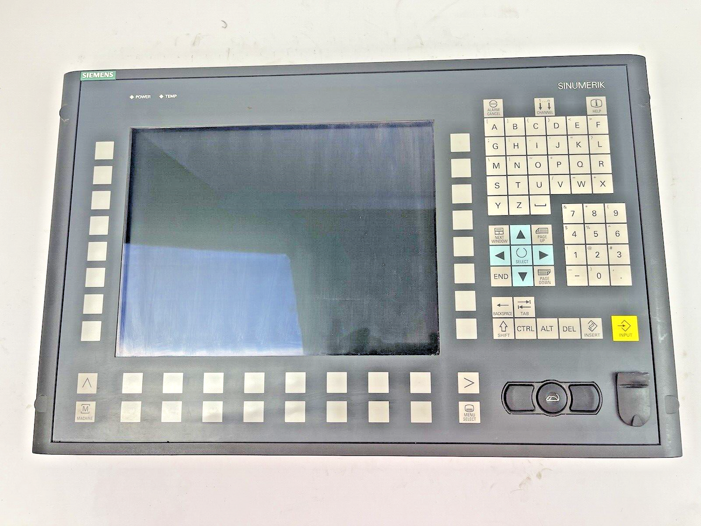SIEMENS - 6FC5312-0DA00-0AA1 - VERSION B SINUMERIK OPERATOR PANELFRONT SERIES P1