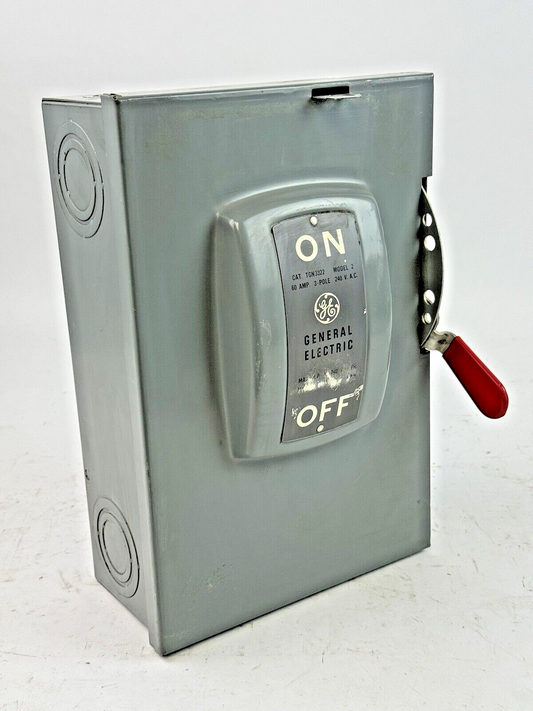 GE - TGN3322 MODEL 2 - SAFETY SWITCH - 60A/ 240VAC/ 3 POLE/ TYPE 1