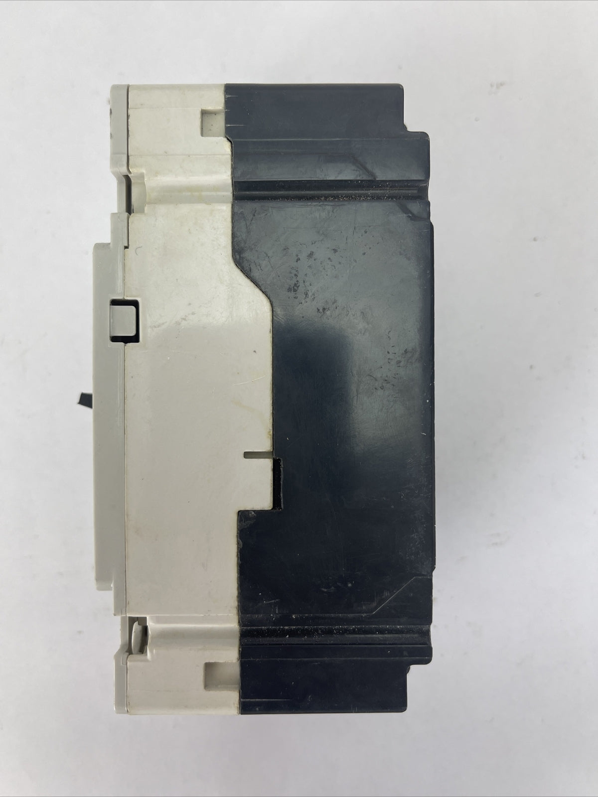 EATON EGB3050FFG INDUSTRIAL CIRCUIT BREAKER 50AMP 3POLE 250VDC 480VAC 67B3600G11