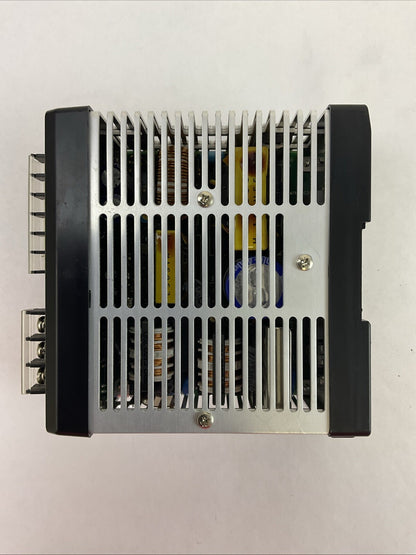 KEYENCE CA-U3 POWER SUPPLY OUTPUT 24VDC 6A INPUT 100-240VAC 50/60GZ 2.1A
