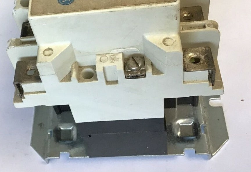 WESTINGHOUSE AC LIGHTING CONTACTOR A202K1EA MODEL J 6710C54G34