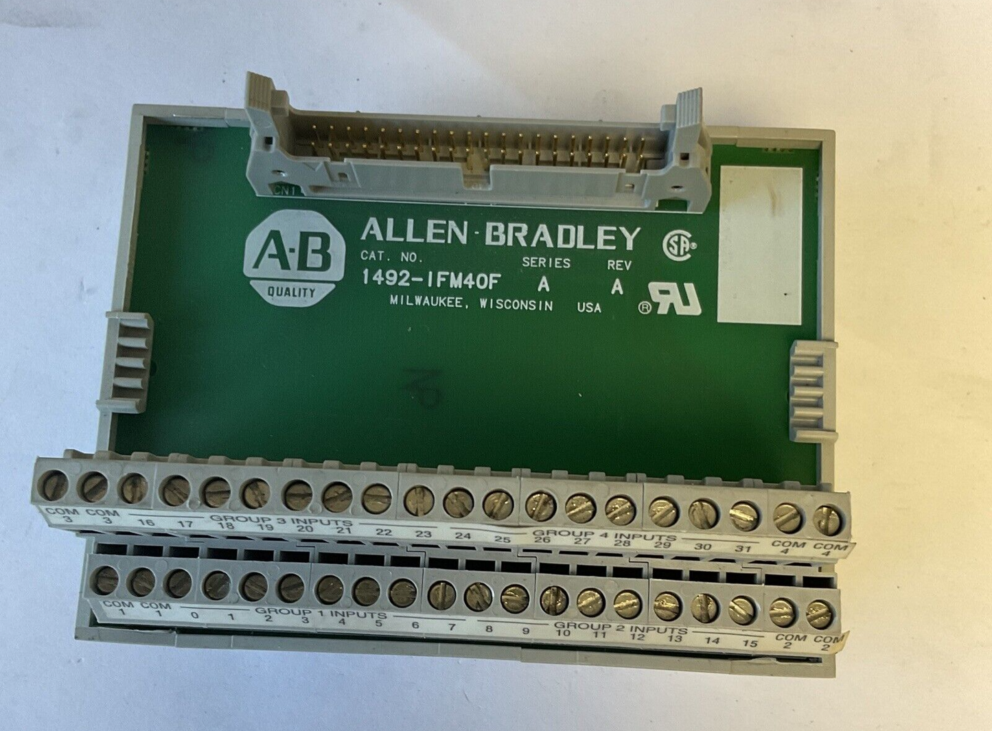 ALLEN BRADLEY 1492-IFM40F INTERFACE MODULE SER.A REV.A