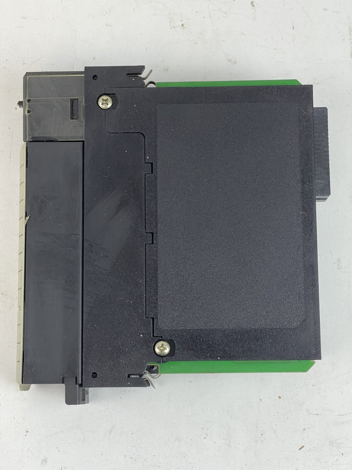 ALLEN BRADLEY - 1756-0B8 SER. A - CONTROLLOGIX DIGITAL DC OUTPUT PILOT DUTY