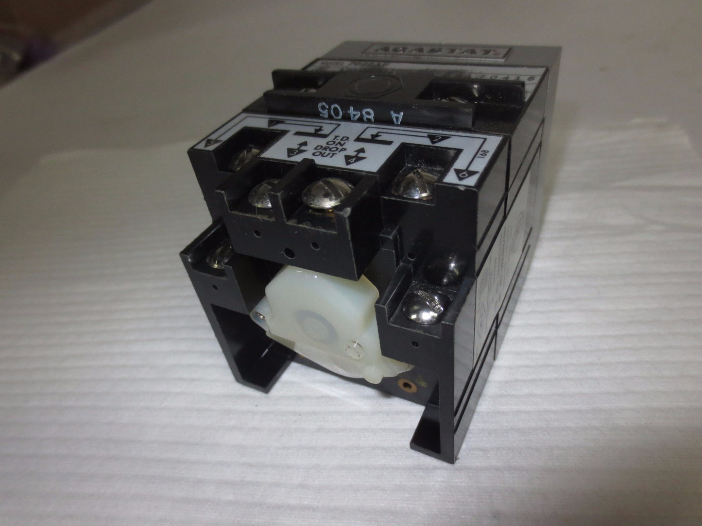 AGASTAT 7022AF TIME DELAY RELAY - 1-10 MINUTES - 120V, 60Hz