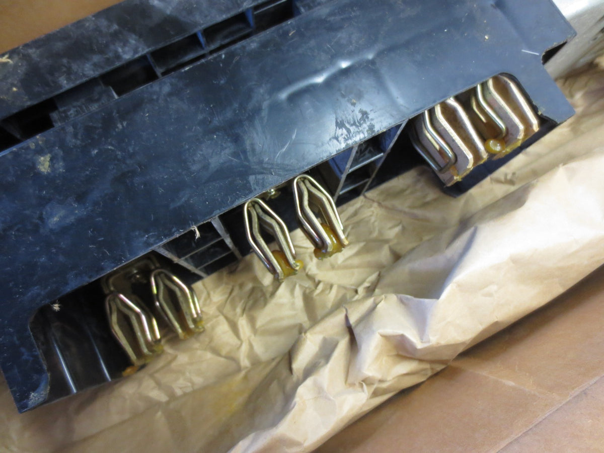 GE AMC6EY CIRCUIT BREAKER MODULE, MODEL 1 - 200A, 6-POLE, 480Y/MAX