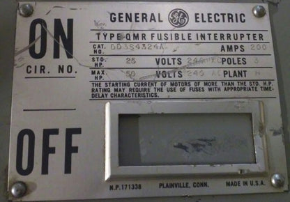 GENERAL ELECTRIC DD3S4324A - TYPE QMR FUSIBLE SWITCH - 240VAC, 200A, 3-Pole