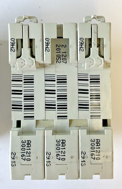 SCHNEIDER ELECTRIC C60 CIRCUIT BREAKER MULTI 9 D 4A 240VAC 10KA ***LOTOF2***