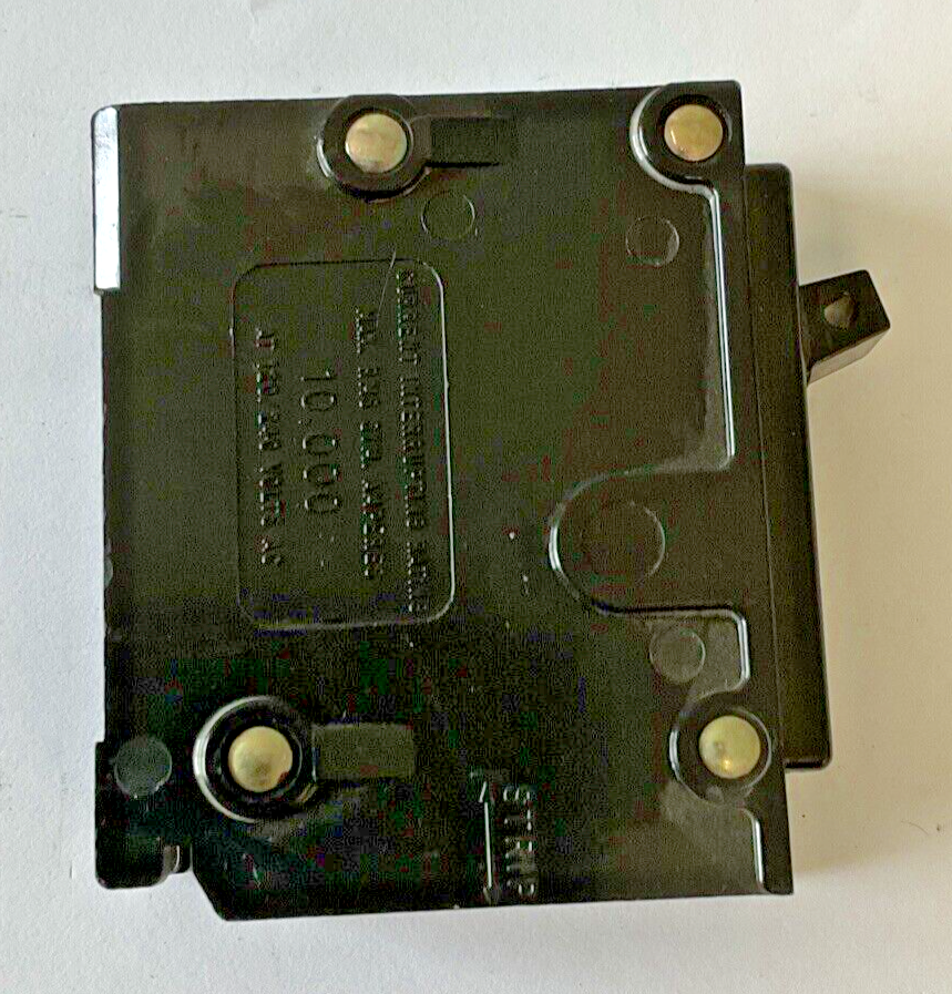 CUTLER HAMMER BR130 CIRCUIT BREAKER 120/240VAC***LOTOF4***