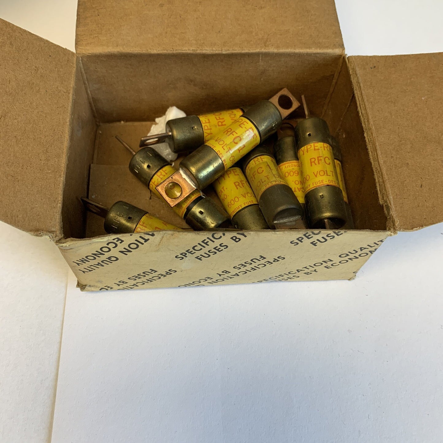 Economy Fuse RFC1 1A 600V Fuse "Lot of 10"