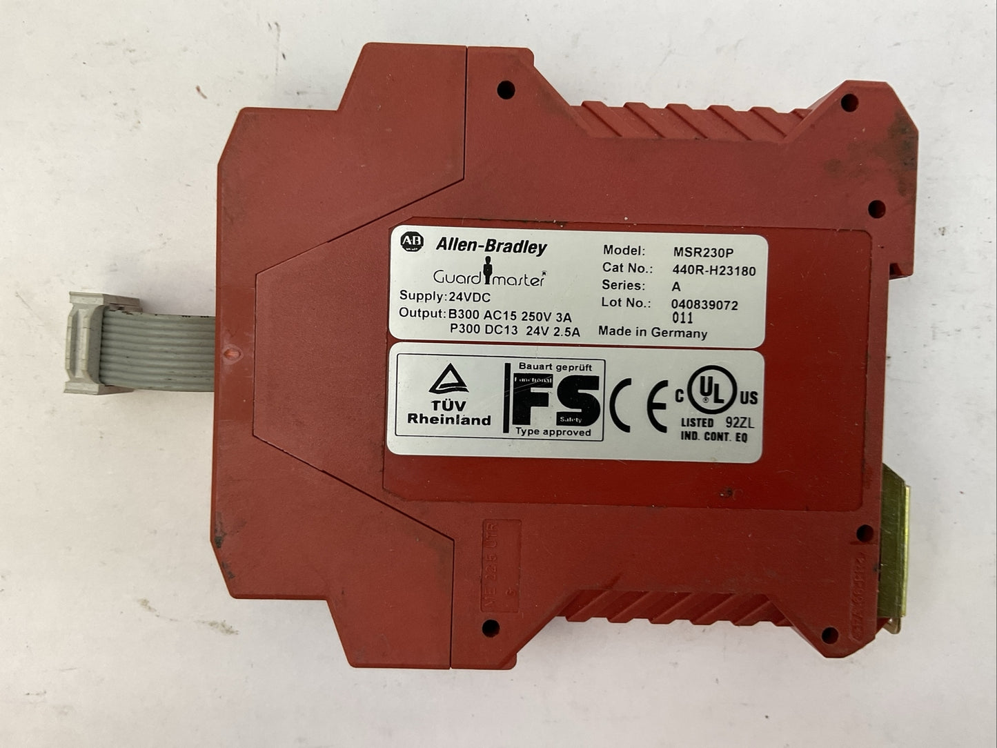 ALLEN BRADLEY 440R-H23180 MSR230P SER A GUARD MASTER SAFETY RELAY SUPPLY 24VDC