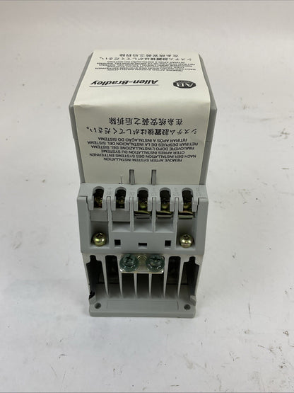 ALLEN BRADLEY 160-BA01NPS1 SER B FRN 6.00 VARIABLE SPEED DRIVE 380-460VAC