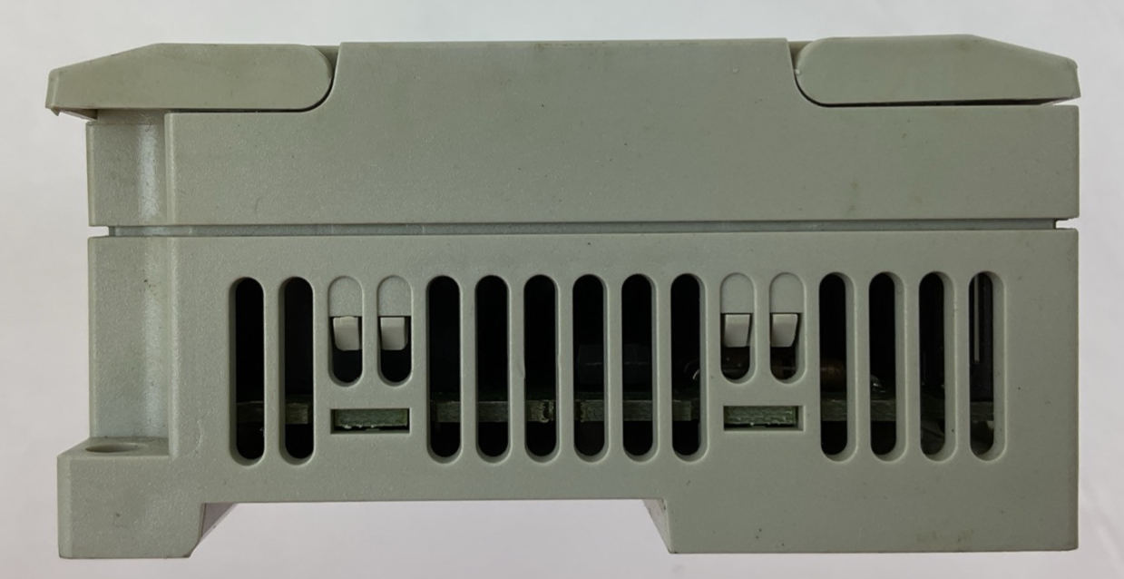 ALLEN BRADLEY 1761-L32BWB MICROLOGIX 1000 CONTROLLER SERIES E FRN 1.0