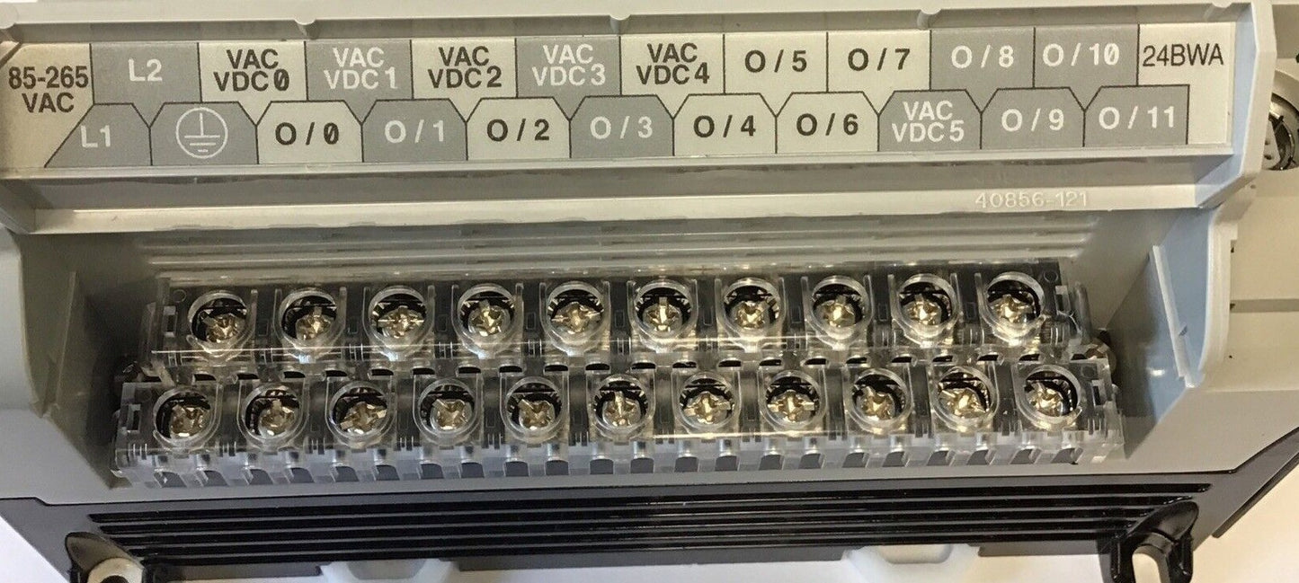 ALLEN BRADLEY 1764-24BWA 24 POINT CONTROLLER SER.B 24VDC 240VAC