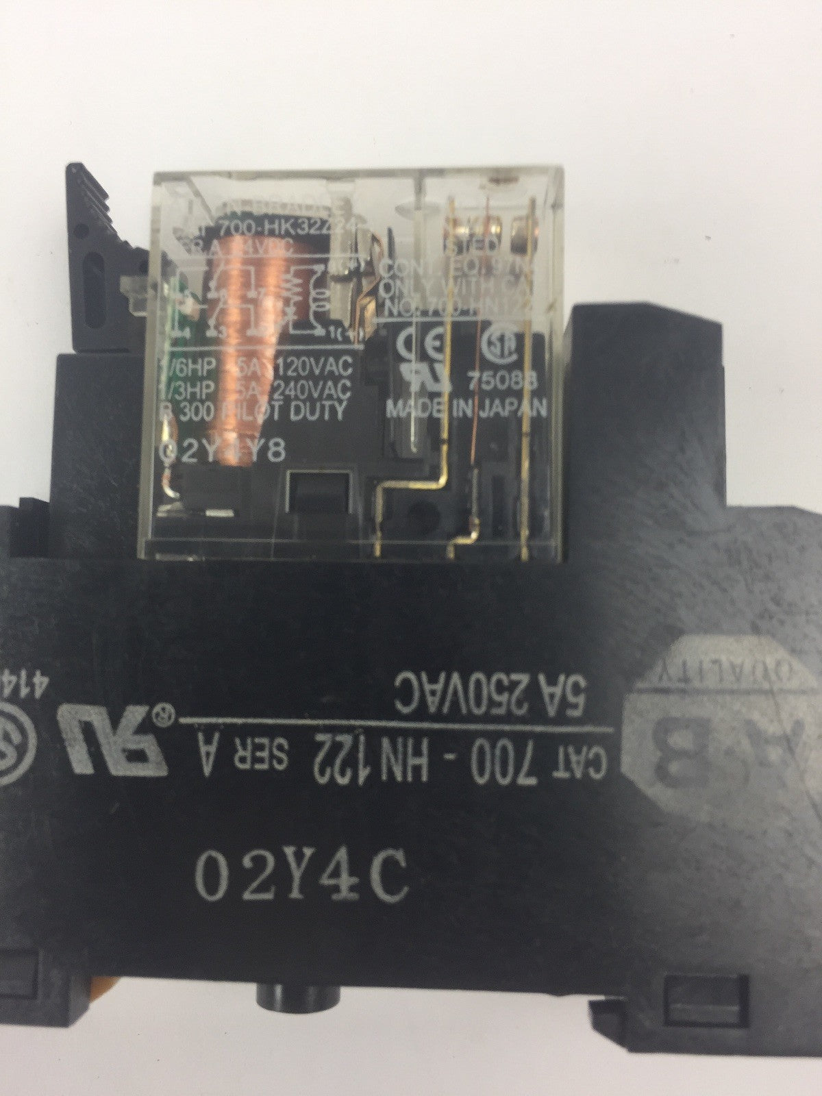 ALLEN BRADLEY 700-HN122 SLIM LINE RELAY 5A 250 VAC 700-HK32Z24-4