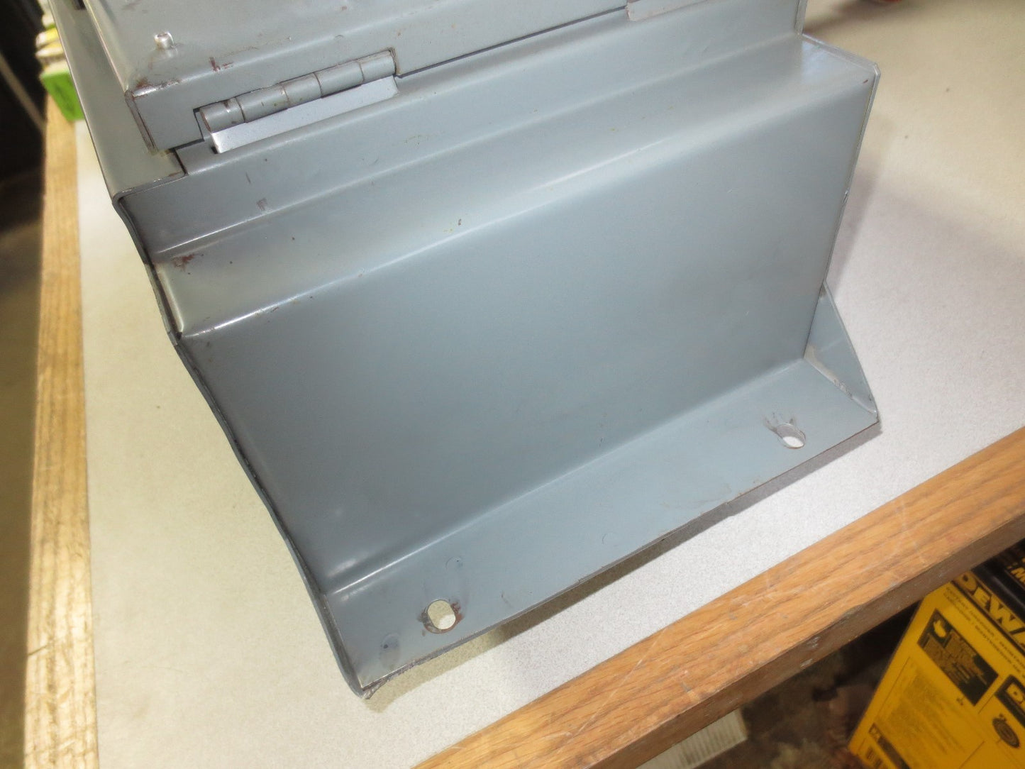 SQUARE D QMB-324 FUSIBLE QMB SWITCH - 200A, 240V, 3-POLE