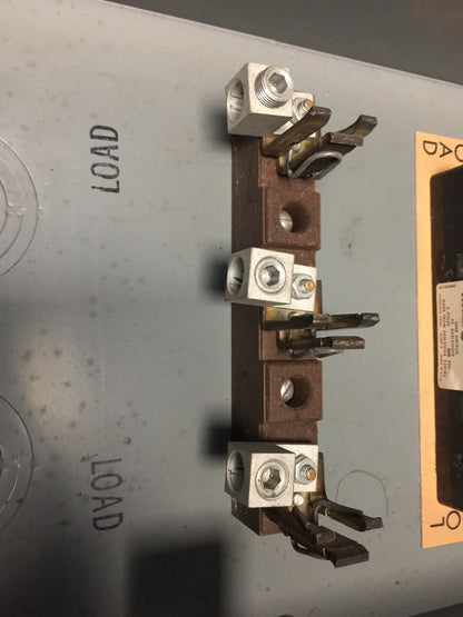GE TH4324 SAFETY SWITCH 200AMP 4 SN POLE 240VAC 60HP 3PH MODEL 1