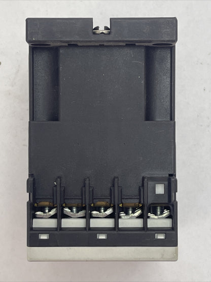 SIEMENS SIRIUS 3RH1140-1BB40 CONTACTOR 600VAC 10A COIL 24VDC