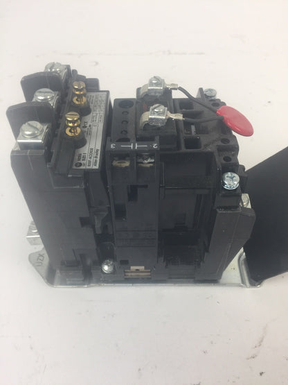 ALLEN BRADLEY 500F-AOD930 SIZE 0 STARTER 600VAC 5HP 18AMP CB236 115-120V 60HZ